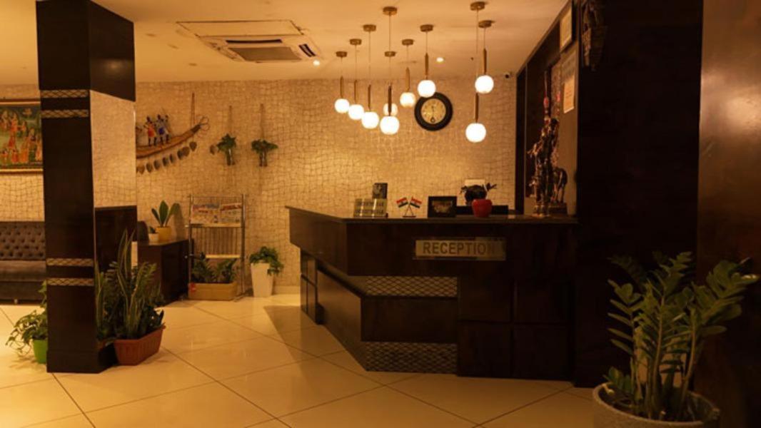 סמבאלפור Hotel Royal Retreat מראה חיצוני תמונה