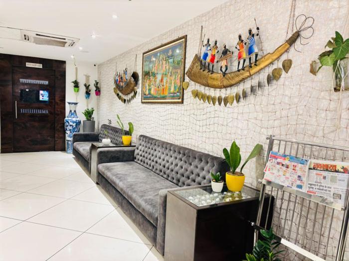 סמבאלפור Hotel Royal Retreat מראה חיצוני תמונה
